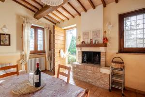 Historic Village With Pool Near Todi