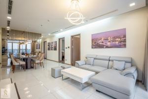 The Grand Urban Retreat at Vinhomes Central Park