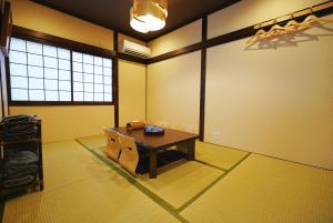 TENKA! Quiet area in central Osaka!Shinsaibashi Kuromon Market Namba Airport access is convenient!