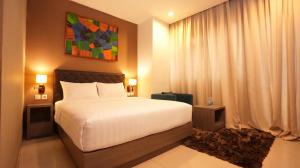 Pillo Gold at MGold Tower Apartment