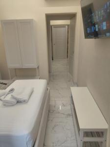 Guest House Rojo - Termini station Rome