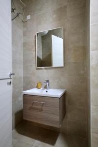 Ducoss Suites
