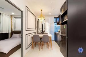 Furnished 2brs-2wc Room, 10mins walk to TSN Airport