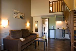 SOWELL Family Les Amandiers