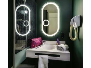 ibis Lyon Sud Saint-Rambert-dAlbon