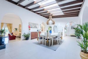 Luxury Villa Albatros near Golf, Marina & Beach