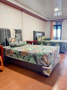 Marlynto Surf Camp