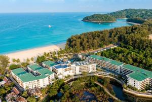 2BR Beachside 5 star Resort•50m to the sea