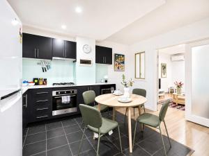 Brunswick Convenience 1BR Home