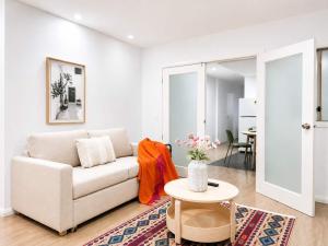 Brunswick Convenience 1BR Home
