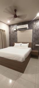 Skyline Suites