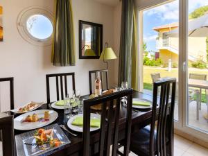 Var Coast Duplex Apartment for 8