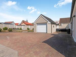 Spacious Retreat in Lokken