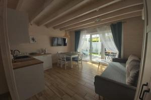 Large holiday homes with beautiful gardens