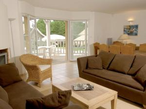 Villa for 6 People with Swimming Pool