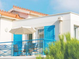 Coastal comfort for a family