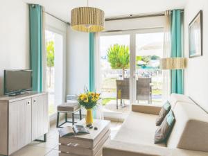 Coastal comfort for a family