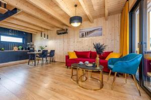Large holiday home, swimming pool, sauna, jacuzzi
