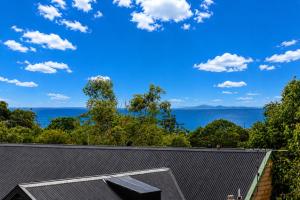 Balcombe Escape by ReadyStay