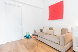 Panoramic lake suites by RentComo
