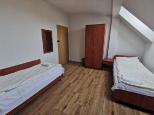 Hostel RAV