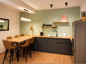 Apartment 150m from Arena Colosseum