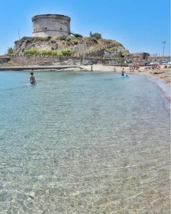 L' Arco sul mare img2