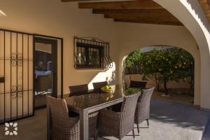 Villa Aveta by Abahana Villas