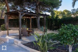Villa Aveta by Abahana Villas