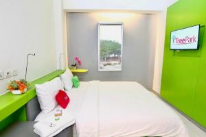 TreePark Hotel BSD City