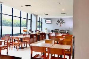 TreePark Hotel BSD City