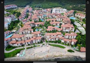 Beachfront two bedrooms apartment,Garden of Eden, Sveti Vlas,Bulgaria