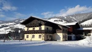 Pension Rieserhof/Fam. Meißnitzer Taxenbach Österreich