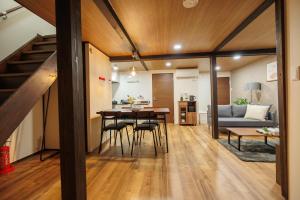 NEW OPEN Modern Stay Central Kanazawa 5min to Samurai District Sleeps 4