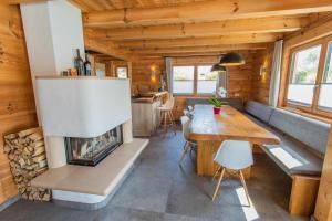 Chalet Huber by Alpenidyll Apartments