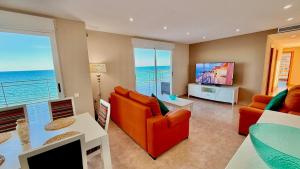 Beachfront Penthouse 360 Large Private Terrace