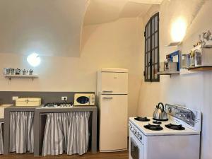 Historic Apartment With Views Of Abruzzo Valley