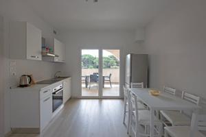 Velaria Seaside Apartment