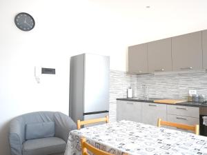 SE268 - Marzocca, comodo quadrilocale con garage