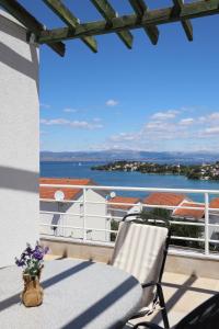 Peaceful Island Apartment with Stunning Sea View