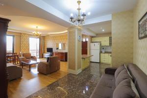 Central Tbilisi Apt near Rustaveli Avenue - Wehost