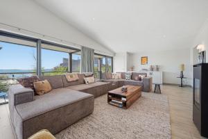 Villa 19 – Golden Tide | For 4 guests directly by the beach