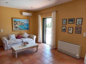 Thalassa Airport Villas