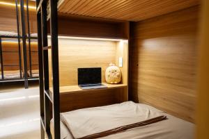 Bui Vien - SaigonBox Hostel, Budget stay, modern shower & laundry, Ben Thanh, D1 Center HCM