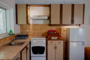 Casa Lucia White Cottage