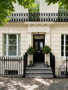 1 Craven Hill Gardens