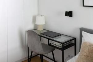 2-Bedroom Premium Grzybowska Apartment