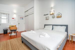 #062 Villa Lemon 3 by Home Holidays