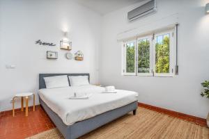 #062 Villa Lemon 3 by Home Holidays