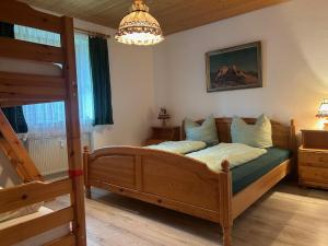 Ferienwohnung Gilch mit Garten